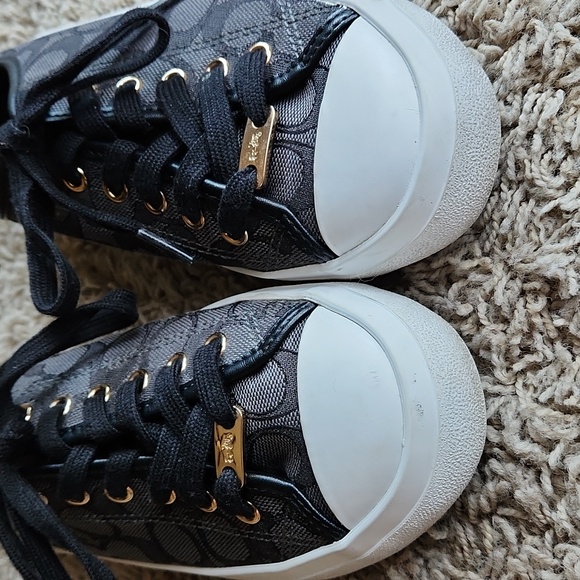 Coach womans black and white tennis shoe size 7.5 US  37.5 EUR - Picture 10 of 12